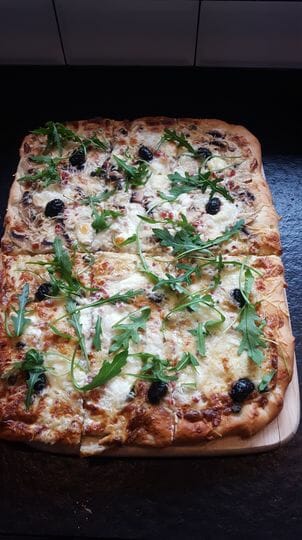 Cliquez pour zoomer ! Pizza blanche aux champignons Thermomix par Emmanuela