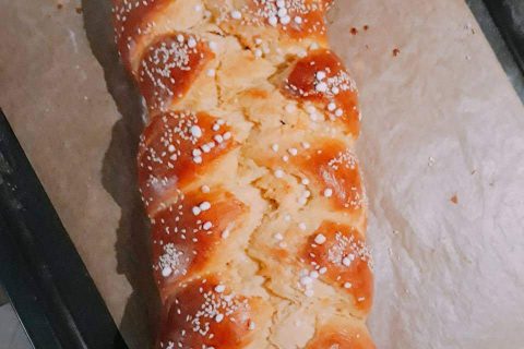 Cliquez pour zoomer ! Brioche tressée à la mie filante Thermomix par aksilia