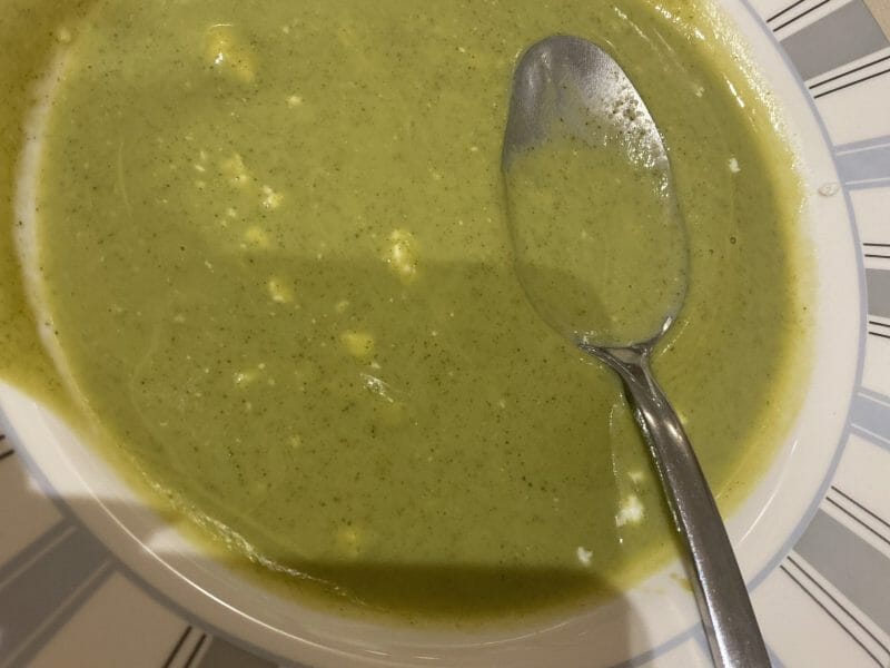 Cliquez pour zoomer ! Velouté de brocoli et feta Thermomix par kaissoumifz