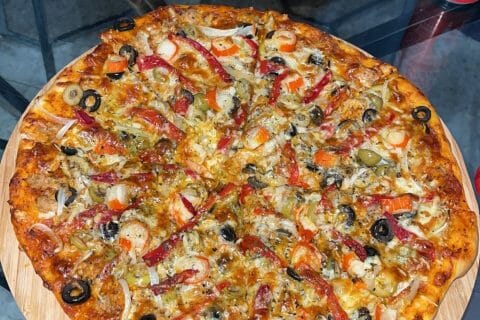 Cliquez pour zoomer ! Pizza au thon et aux olives Thermomix par wiwiith