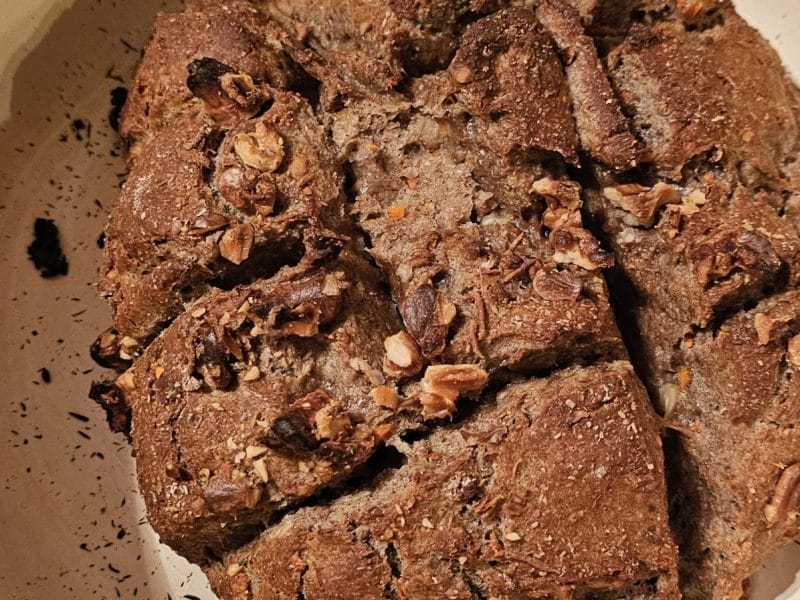 Cliquez pour zoomer ! Pain cocotte aux carottes et aux noisettes Thermomix par marjorie_268