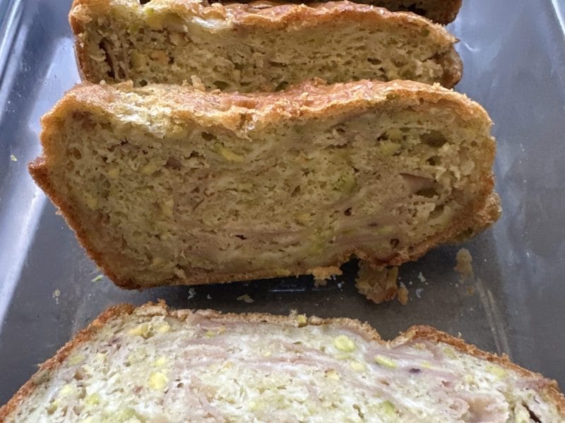 Cliquez pour zoomer ! Cake mortadelle et pistaches Thermomix par Lolotte f