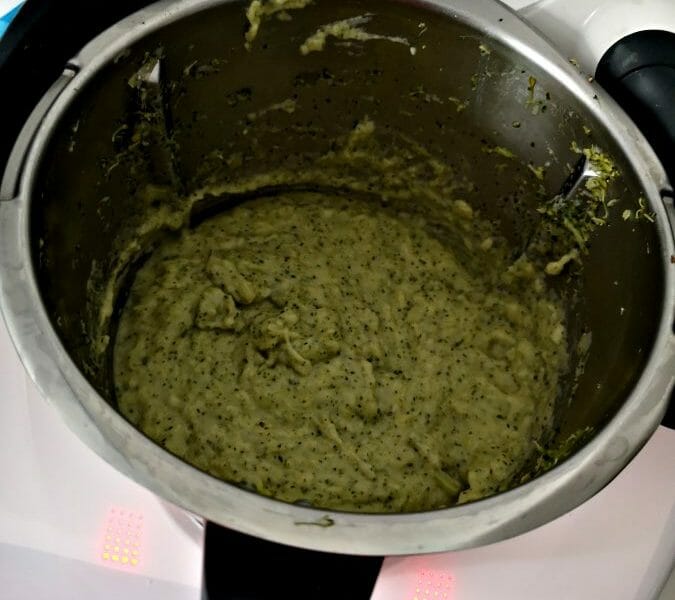 Cliquez pour zoomer ! Purée de brocolis et pommes de terre Thermomix par Emilie13190