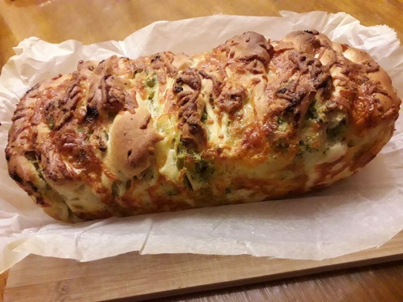 Cliquez pour zoomer ! Pain à l’ail, persil et mozzarella Thermomix par CAMIRINA