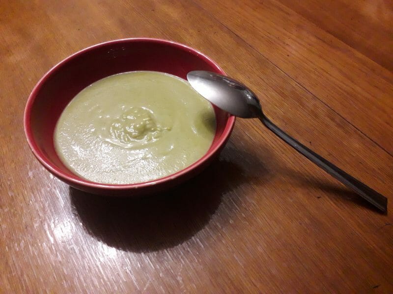 Cliquez pour zoomer ! Velouté de brocoli et feta Thermomix par CAMIRINA