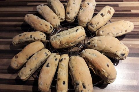 Cliquez pour zoomer ! Pain aux olives Thermomix par CAMIRINA