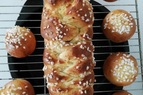 Cliquez pour zoomer ! Brioche tressée à la mie filante Thermomix par Nanoub35