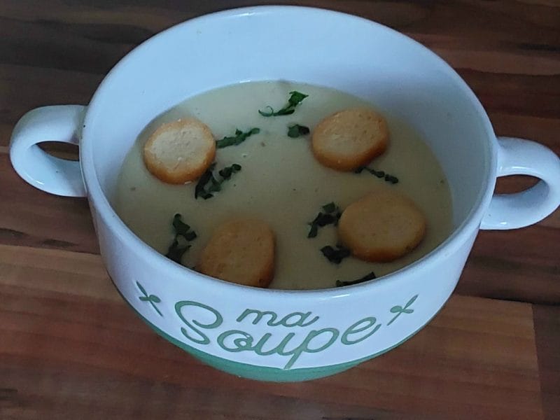 Cliquez pour zoomer ! Velouté de pommes de terre à l’irlandaise Thermomix par Erghy