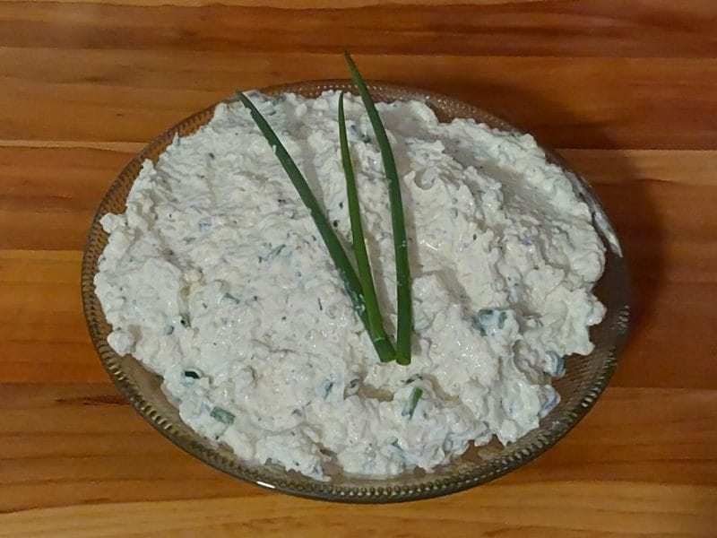 Cliquez pour zoomer ! Rillettes de radis roses au cheese cream Thermomix par Erghy