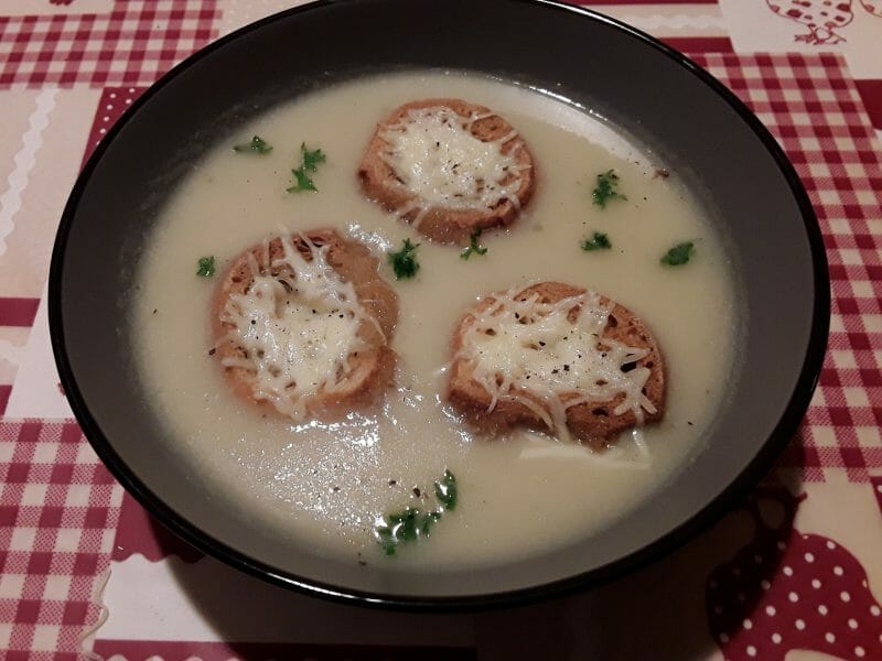 Cliquez pour zoomer ! Gratinée à l’oignon Thermomix par Erghy