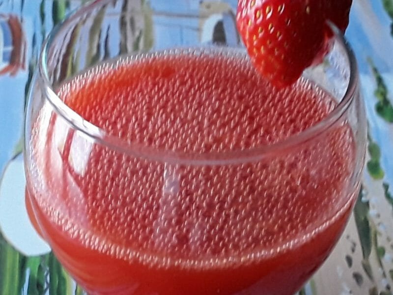 Cliquez pour zoomer ! Shot vodka fraise Thermomix par Erghy
