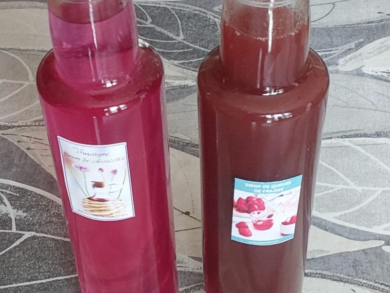 Cliquez pour zoomer ! Sirop de queues de fraises Thermomix par Erghy