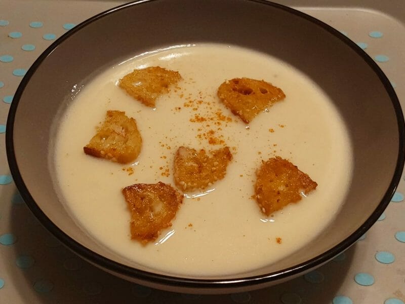 Cliquez pour zoomer ! Velouté à l’ail Thermomix par Erghy