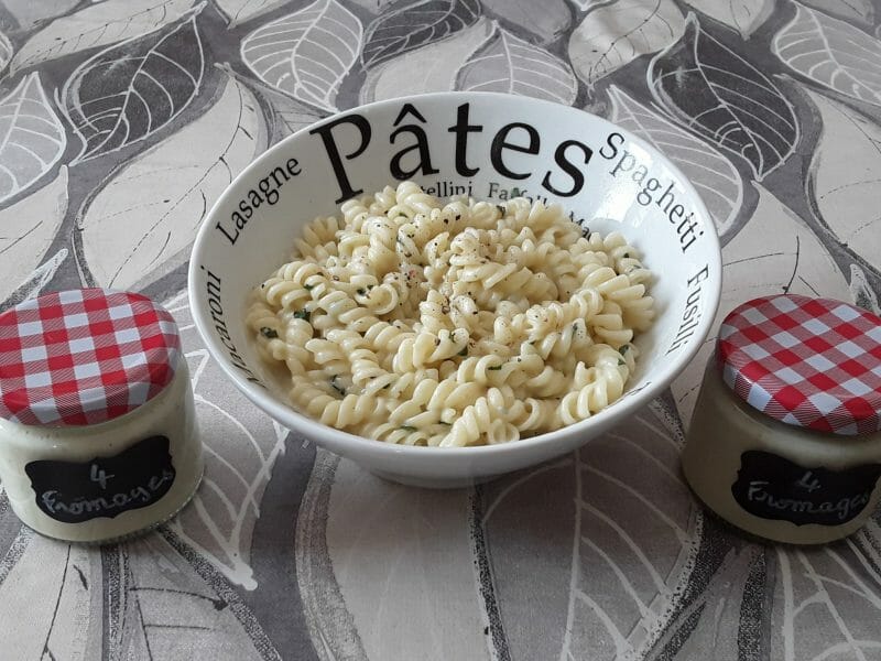 Cliquez pour zoomer ! Penne sauce quatre fromages Thermomix par Erghy