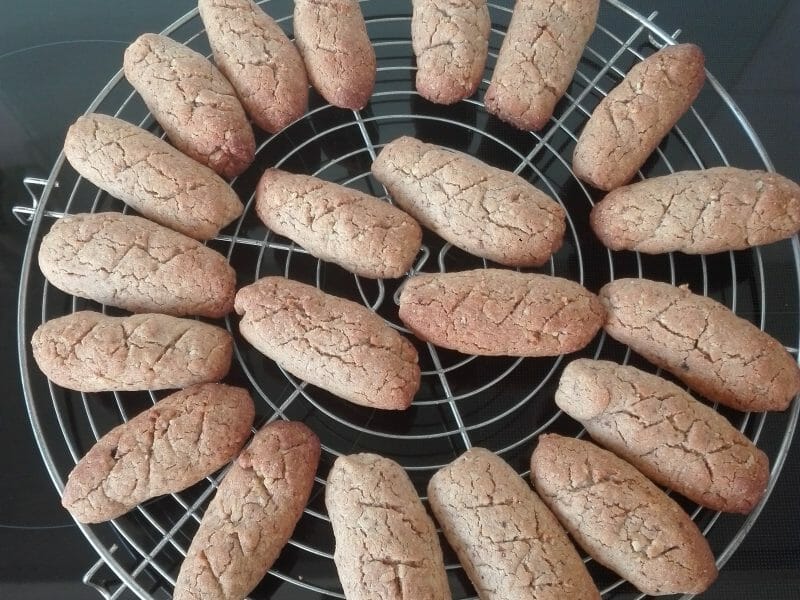 Cliquez pour zoomer ! Bâtonnets aux noix Thermomix par Isa76