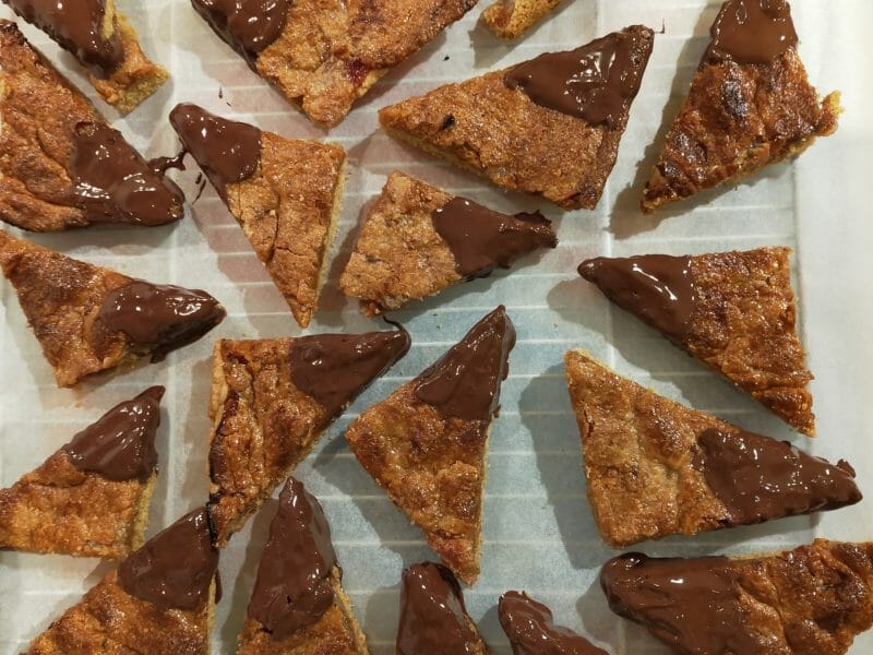 Cliquez pour zoomer ! Triangles aux noisettes Thermomix par Isa76