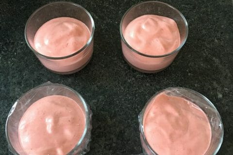 Cliquez pour zoomer ! Mousse de fraises au Thermomix