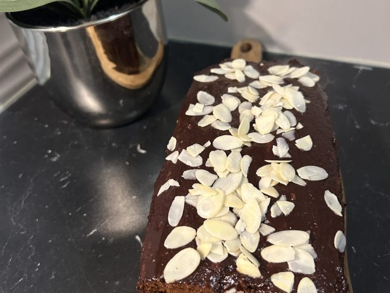 Cliquez pour zoomer ! Cake chocolat noisettes fondant Thermomix par nassoufa