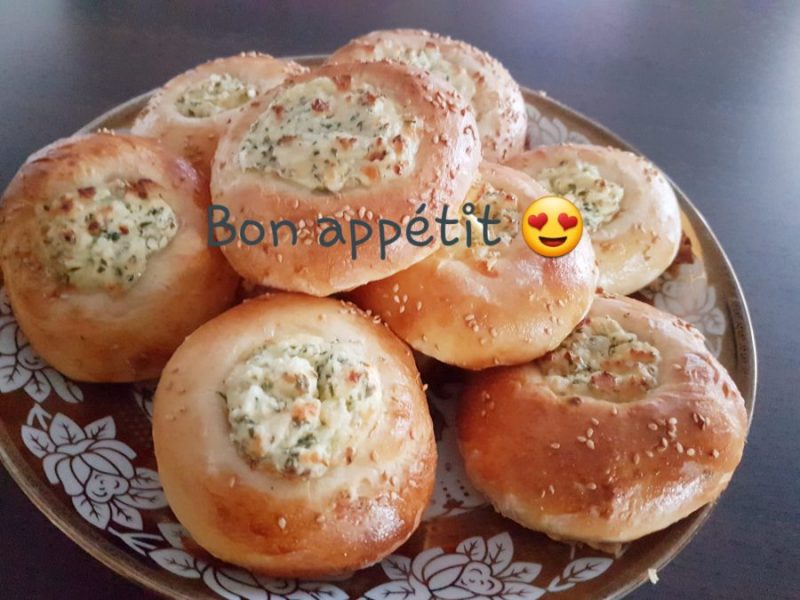 Cliquez pour zoomer ! Poğaça – Petits pains Turcs à la Feta Thermomix par Sissisamia