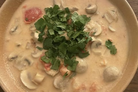 Cliquez pour zoomer ! Tom Kha Kai – Soupe de poulet au lait de coco Thermomix par pierre-yves_11