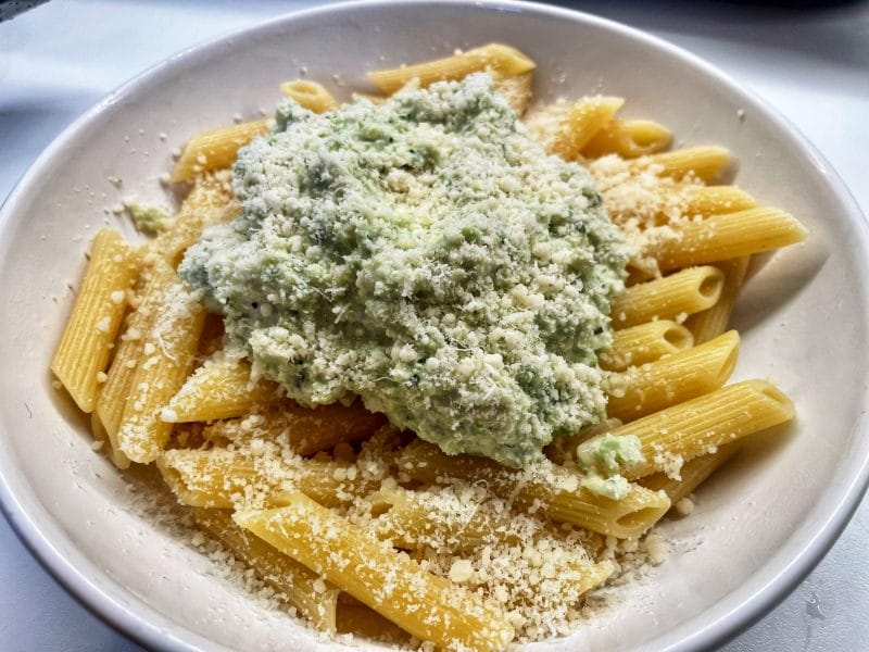 Cliquez pour zoomer ! Pâtes au pesto d’avocat Thermomix par pierre-yves_11