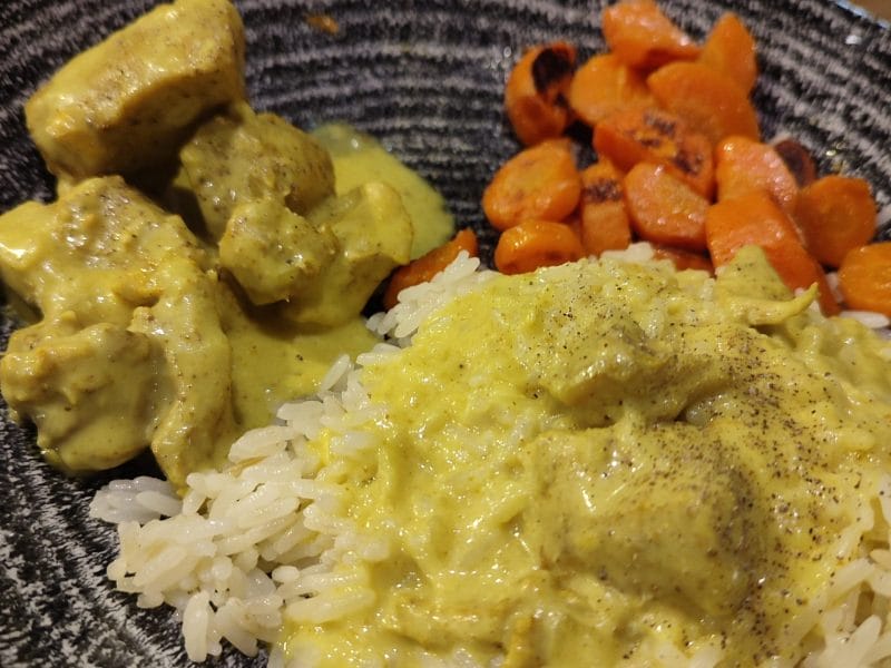 Cliquez pour zoomer ! Blancs de poulet sauce moutarde et curry Thermomix par Alex_95