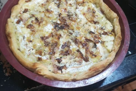 Cliquez pour zoomer ! Tarte au camembert, pommes et lardons Thermomix par Alex_95