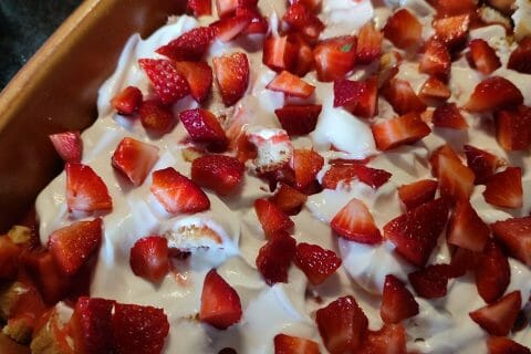 Cliquez pour zoomer ! Tiramisu aux fraises en verrines Thermomix par Alex_95