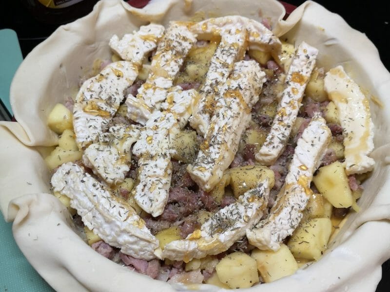 Cliquez pour zoomer ! Tarte au camembert, pommes et lardons Thermomix par Alex_95