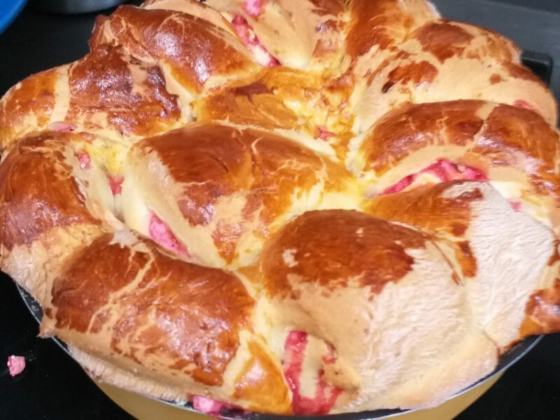 Cliquez pour zoomer ! Brioche aux pralines roses Thermomix par Nathalie_la_buse