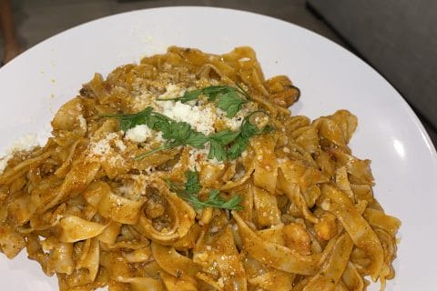 Cliquez pour zoomer ! Spaghettis aux crevettes et à l’ail Thermomix par charlottella