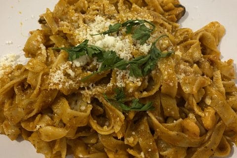 Cliquez pour zoomer ! Spaghettis aux crevettes et à l’ail Thermomix par charlottella