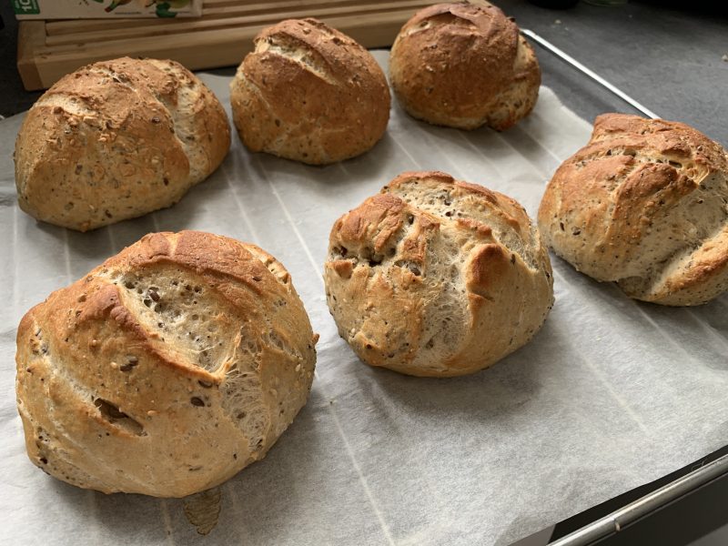 Cliquez pour zoomer ! Petits pains aux céréales Thermomix par Eley