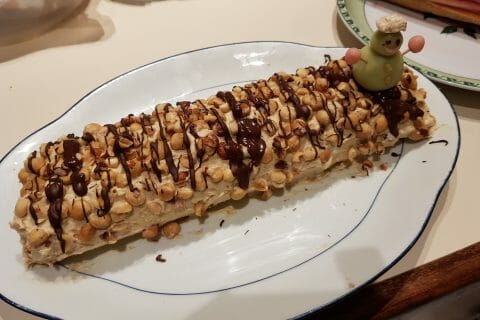 Cliquez pour zoomer ! Bûche pralinée aux éclats de noisettes caramélisés Thermomix par AmandeGourmande