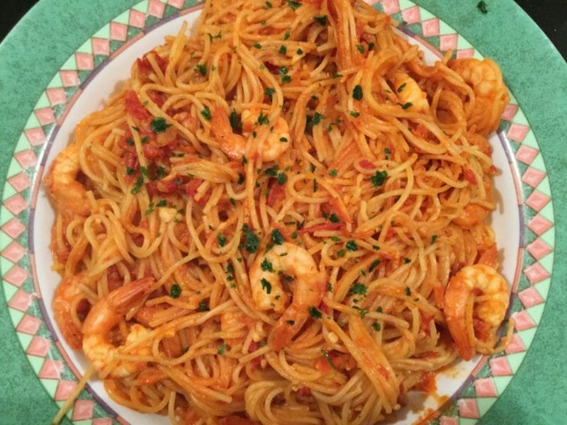 Cliquez pour zoomer ! Spaghettis aux crevettes et à l’ail Thermomix par nini72