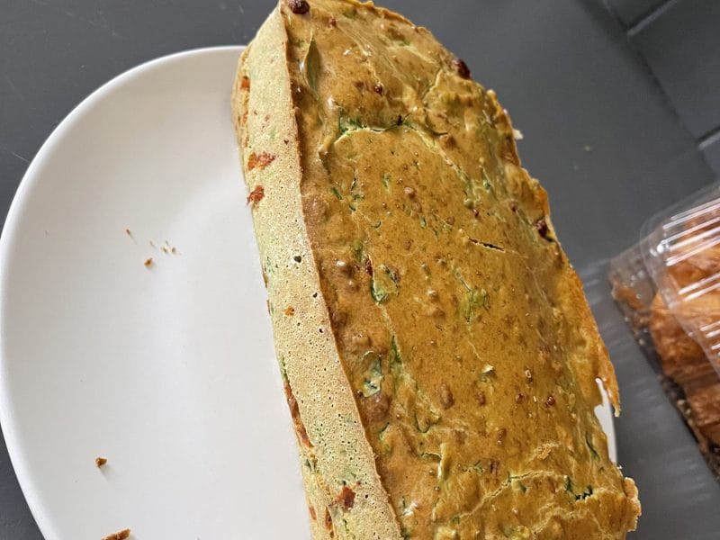 Cliquez pour zoomer ! Cake aux épinards, mozzarella et pesto Thermomix par laucookk