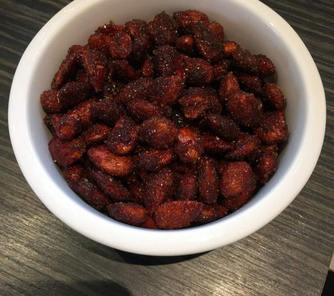 Cliquez pour zoomer ! Amandes grillées à la cannelle et au miel Thermomix par emiezac