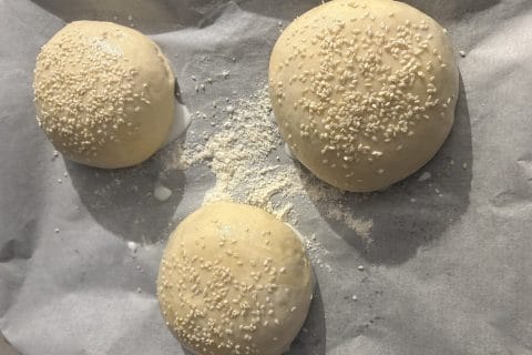 Cliquez pour zoomer ! Pains hamburger Thermomix par Vanessa