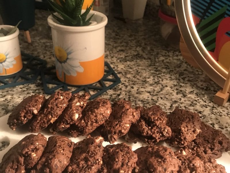 Cliquez pour zoomer ! Cookies aux 3 chocolats et noisettes Thermomix par doratheexplora