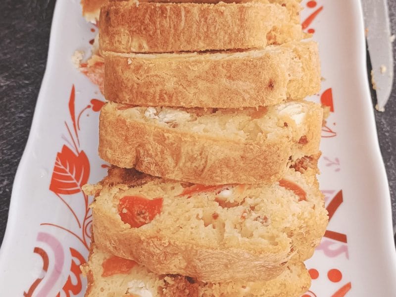 Cliquez pour zoomer ! Cake chorizo, poivrons et feta Thermomix par cnedra