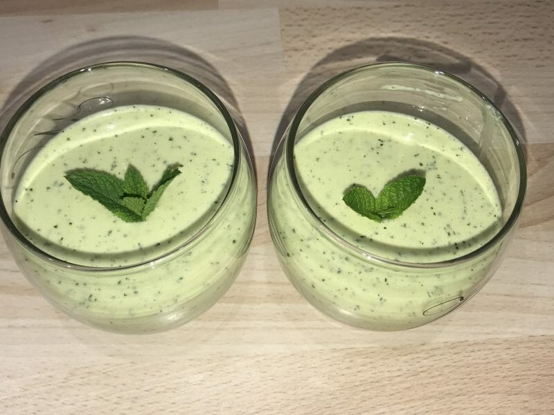 Soupe froide concombre et menthe au Thermomix - Cookomix