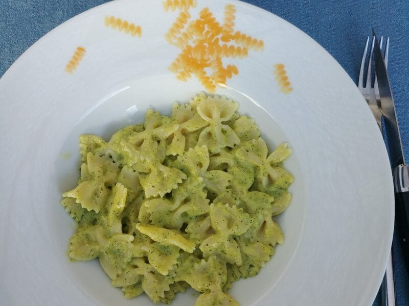 Cliquez pour zoomer ! Farfalle à la crème de courgettes Thermomix par Isa_Bero