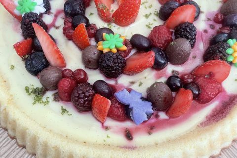 Cliquez pour zoomer ! Tarte renversée aux fruits rouges et citron vert Thermomix par myl-n71