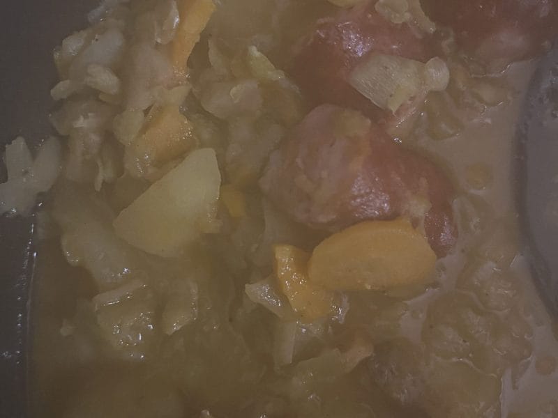 Cliquez pour zoomer ! Mitonnée de pois cassés aux saucisses Thermomix par Lynda Zina