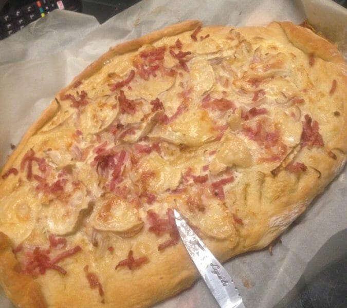 Cliquez pour zoomer ! Fougasse chèvre et lardons Thermomix par @moumoonboots81