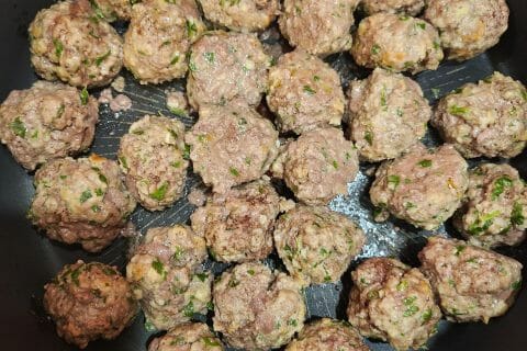 Cliquez pour zoomer ! Boulettes de viande à la sauce tomate Thermomix par maya2301