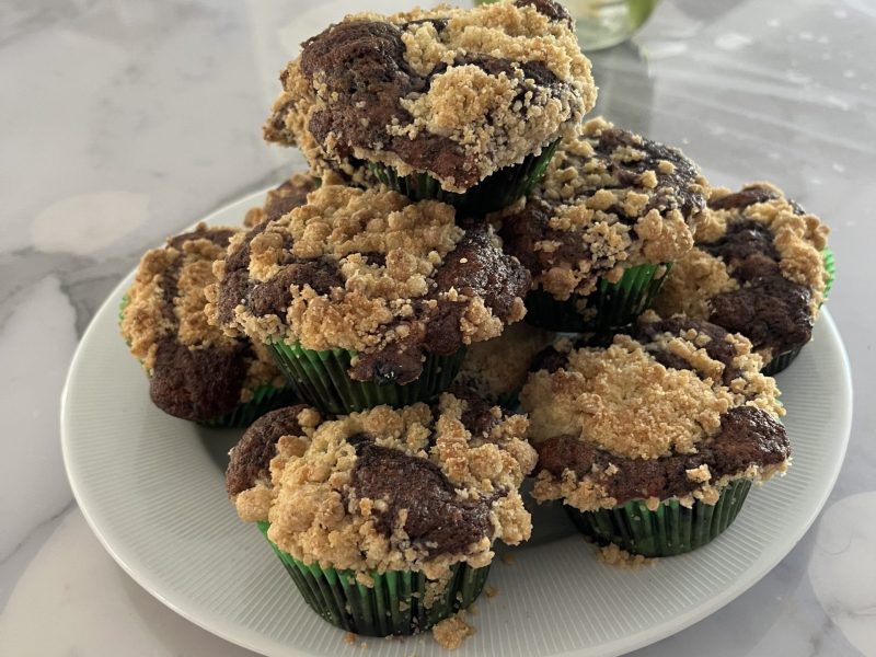 Cliquez pour zoomer ! Muffins aux mûres façon crumble Thermomix par socuisinette