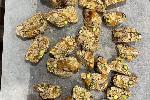 Cliquez pour zoomer ! Biscotti amandes, abricots et pistaches Thermomix par socuisinette
