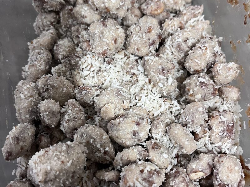 Cliquez pour zoomer ! Amandes grillées à la noix de coco Thermomix par socuisinette