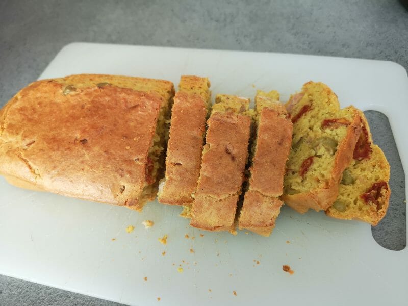 Cliquez pour zoomer ! Cake salé jambon fromage et olives Thermomix par Linoa_1